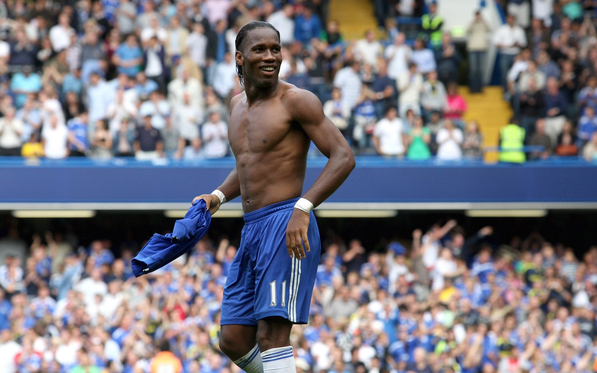 “一带一路”足球合作项目惠及多国，推动中国足球走向国际，助力国足