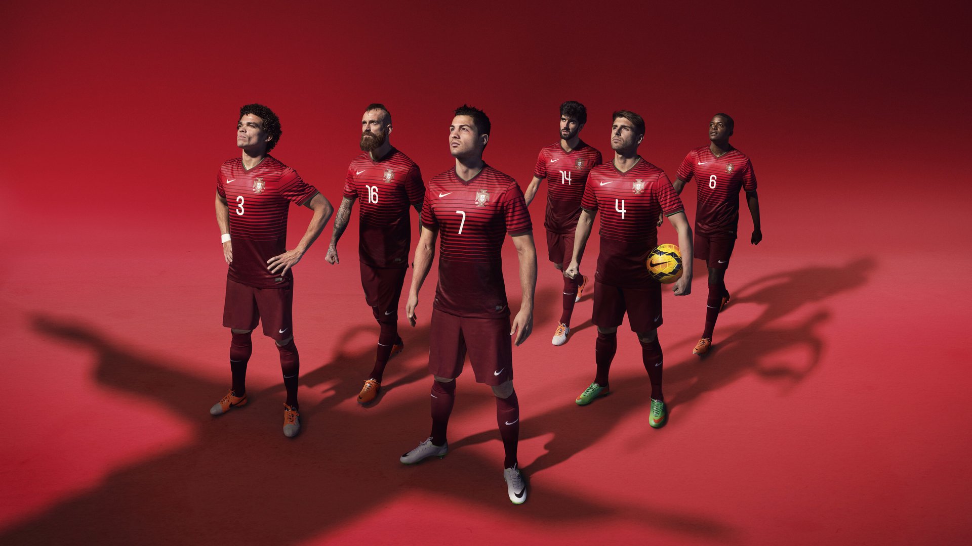 卡利亚里主场不敌对手，球迷唏嘘不已，卡利亚里新球衣